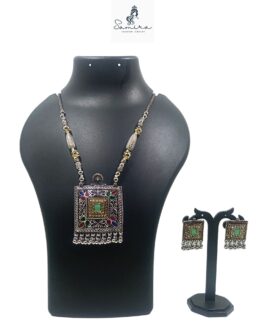 SAMIRA Handcrafted Necklace Jewellery Set with Ear Rings Oxidized Square Pendant