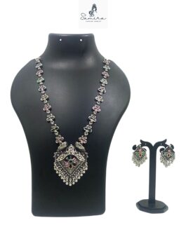 SAMIRA Handcrafted Necklace Jewellery Set with Ear Rings Oxidized Diamond Pendant