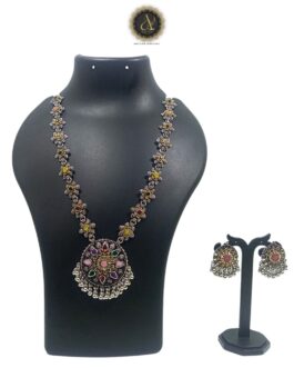 ARTIK HALLMARK Handcrafted Necklace Jewellery Set with Ear Rings, Oxidized, Round Pendant